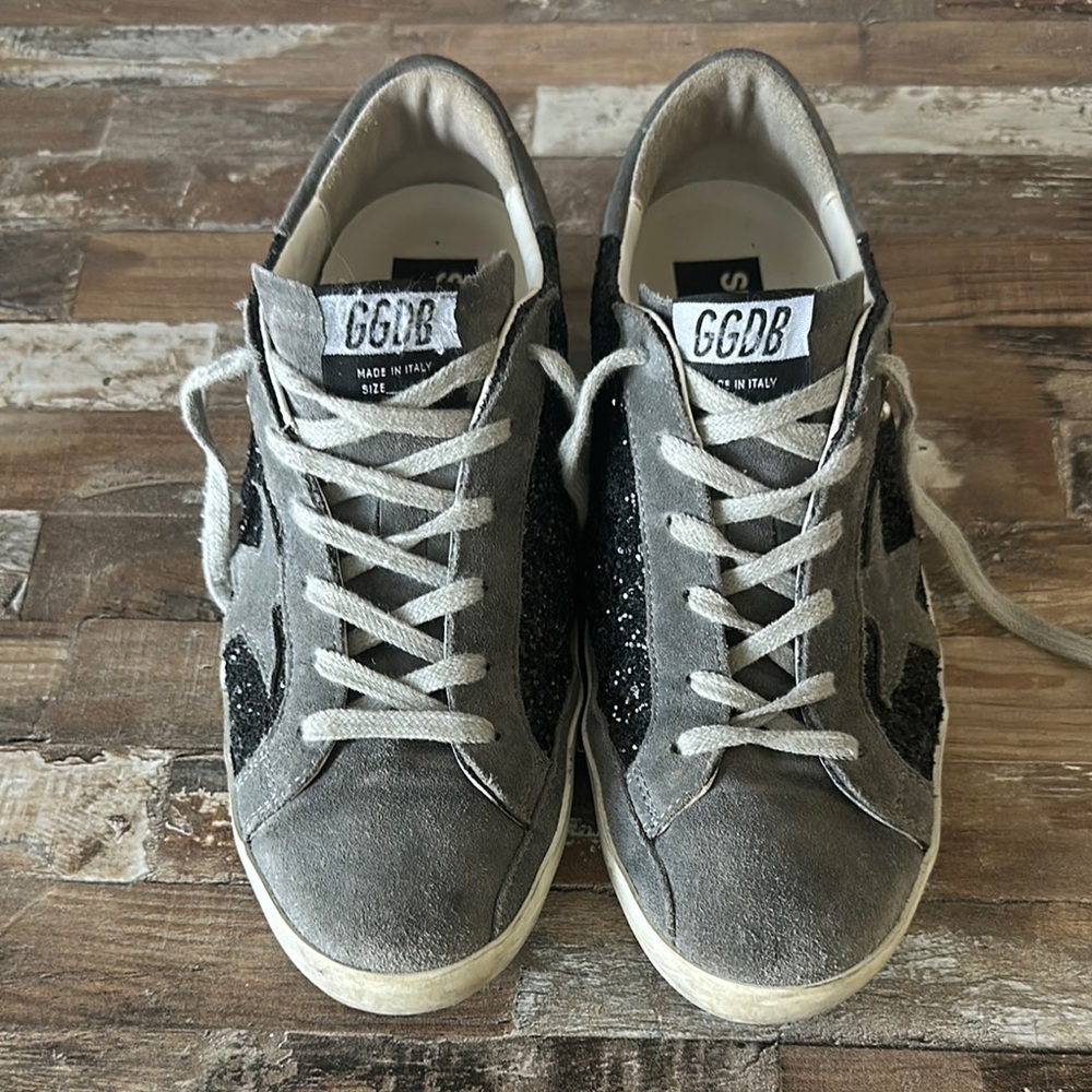GGDB Gray and Black Sneakers